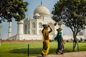 The Indian woman traditional rituals tai mahal